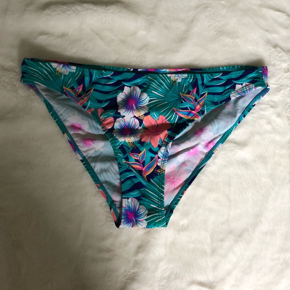 2 pairs: free with another purchase